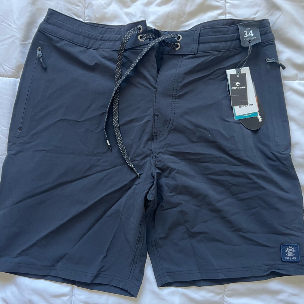NWT Rip Curl Men’s Shorts Size 34